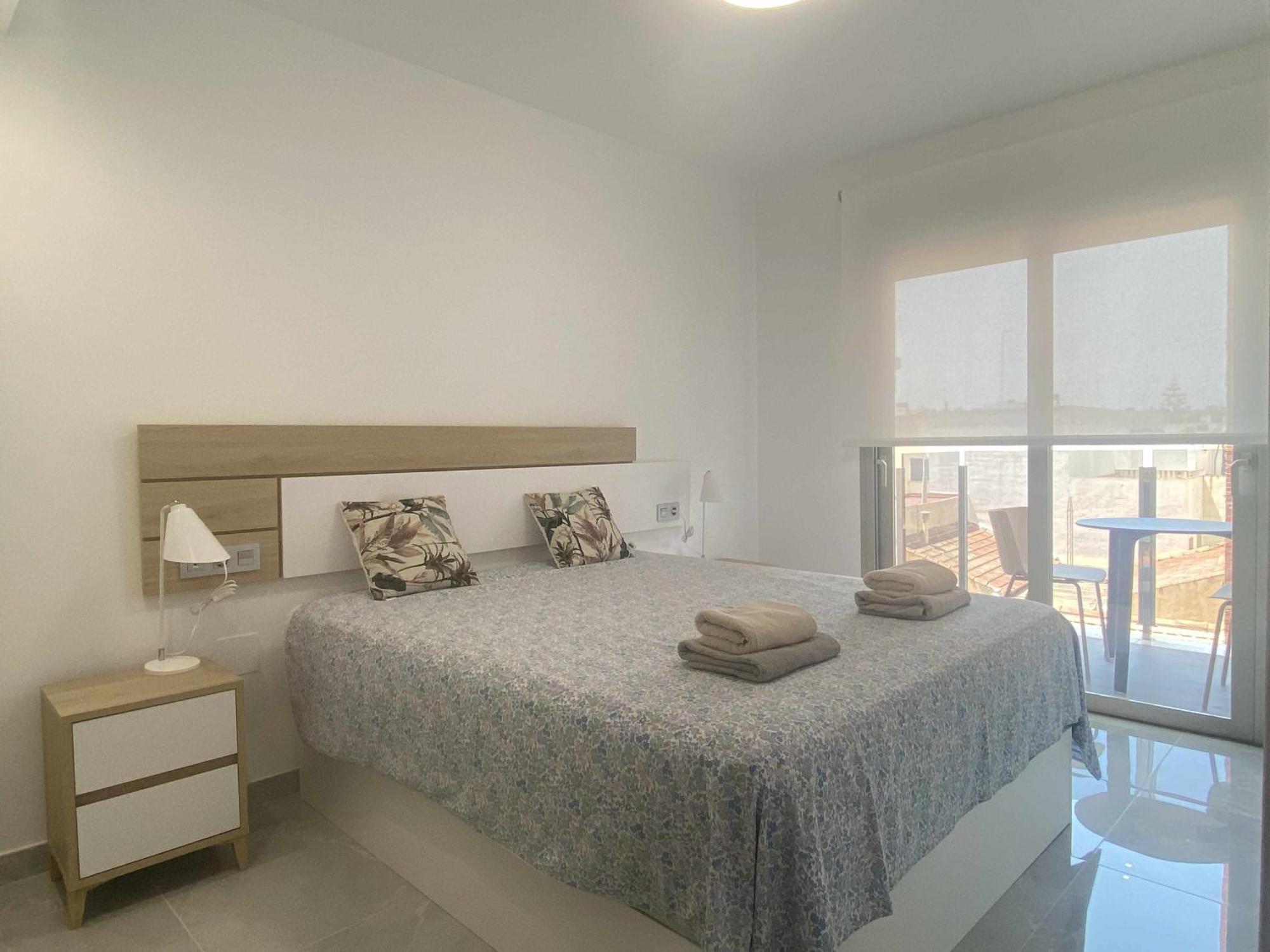 Moderno Apartamento A 200M De La Playa トレビエハ エクステリア 写真